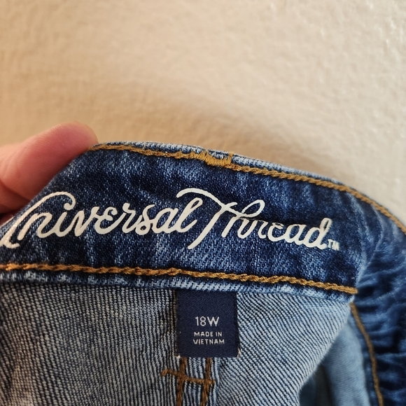 Universal Thread Denim High Rise Shorts Size 18W - Picture 8 of 8